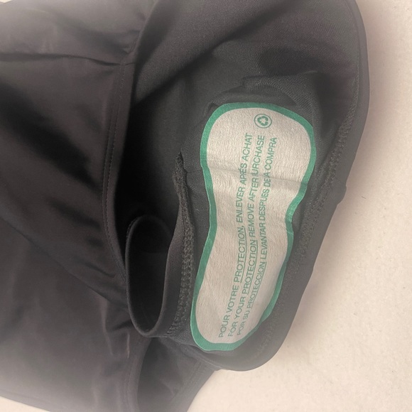 Size S dip magic women’s one piece swimsuit
#6 - Picture 3 of 4